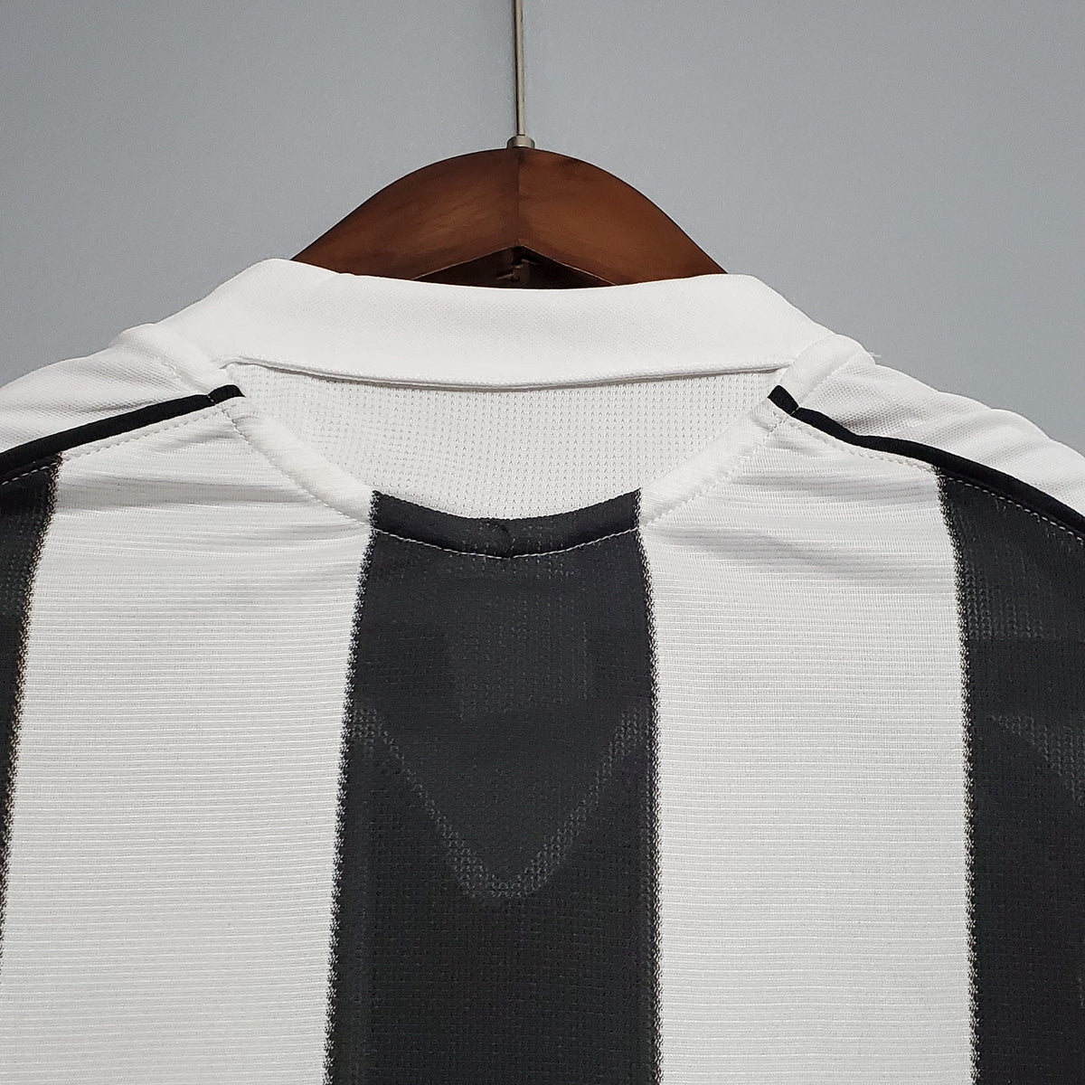 Camisola Newcastle United Principal 05/06 Retro