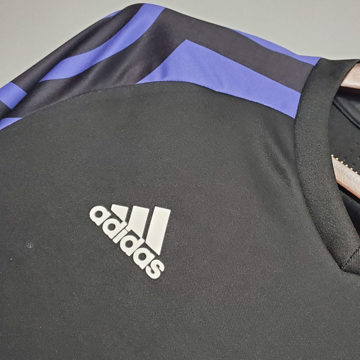 Camisola Real Madrid Terceira 16/17 Retro
