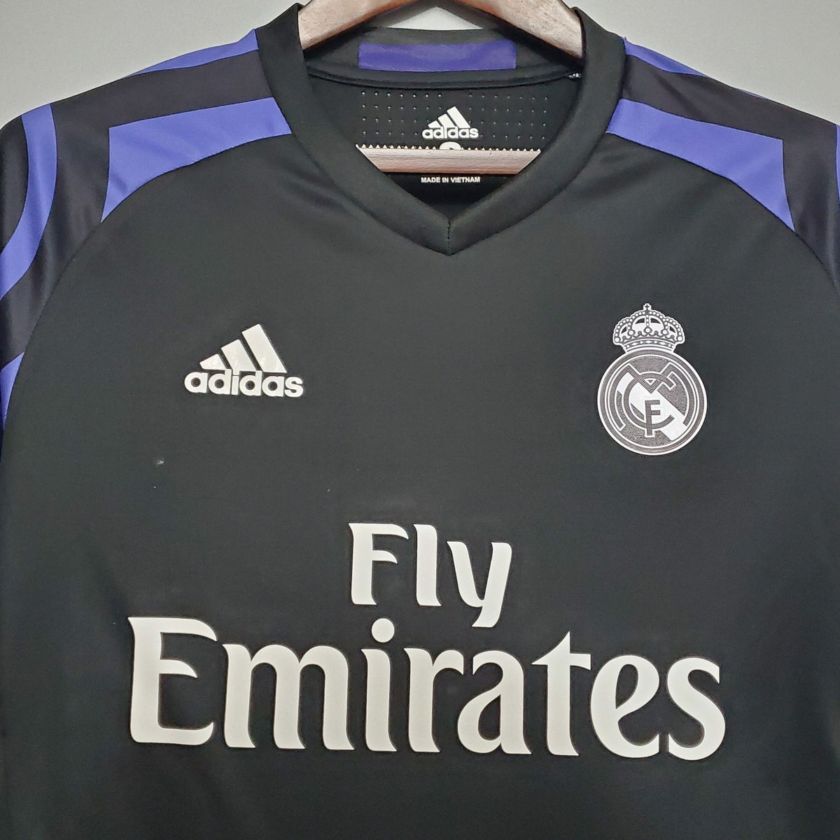 Camisola Real Madrid Terceira 16/17 Retro