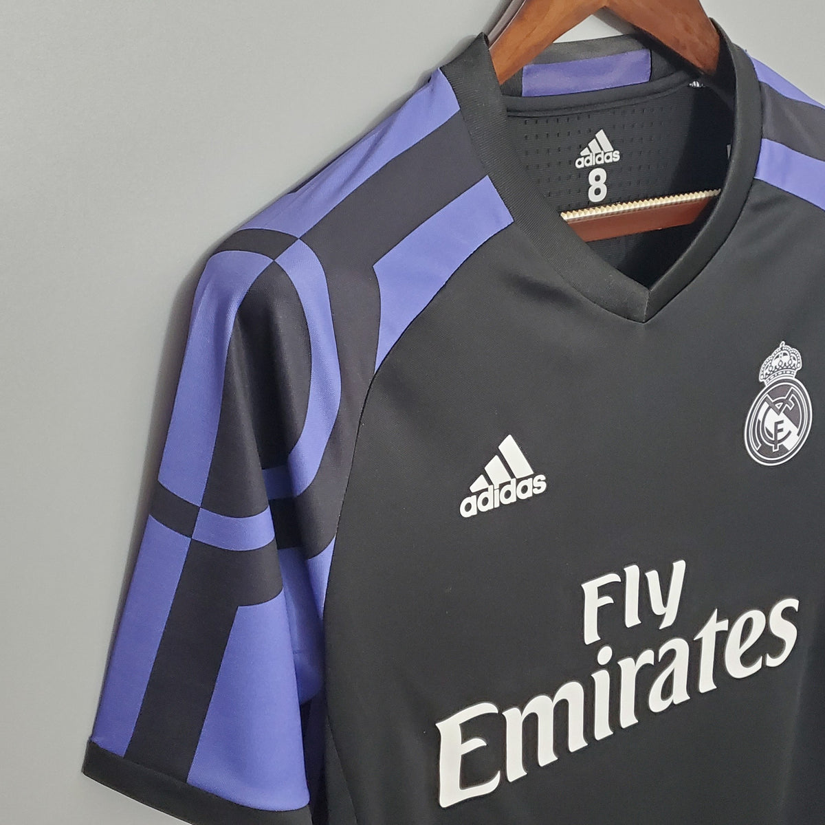 Camisola Real Madrid Terceira 16/17 Retro