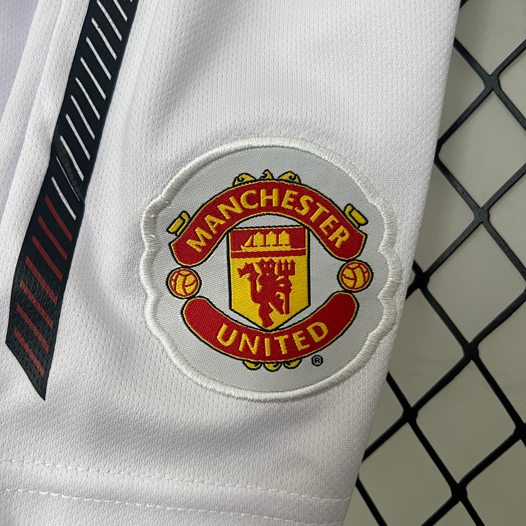 Kit Manchester United Principal Criança 10/11