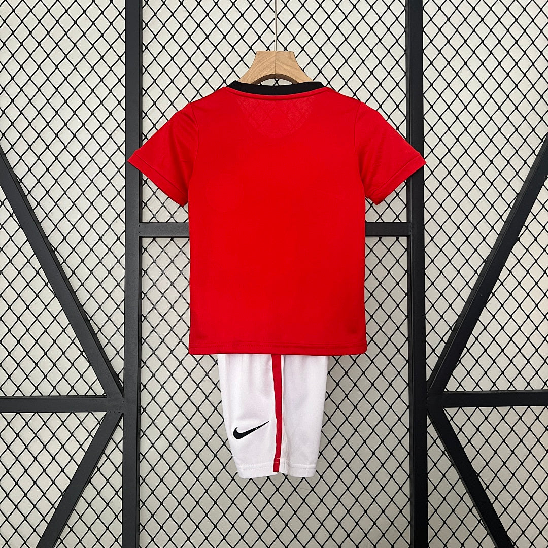Kit Manchester United Principal Criança 09/10
