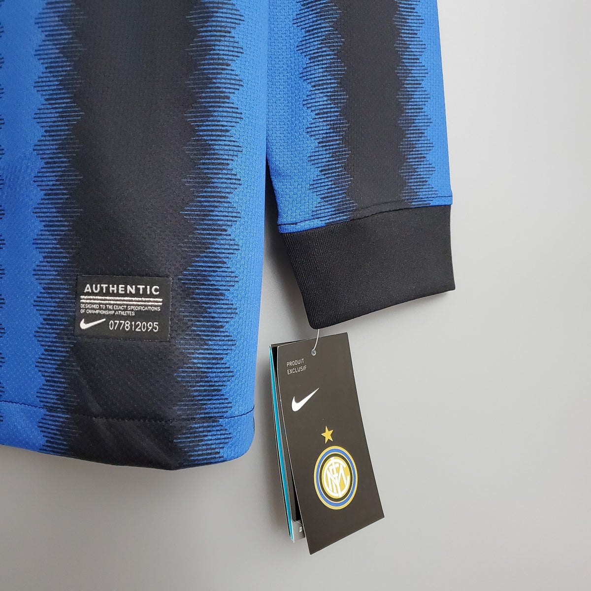 Camisola Inter de Milão Principal 10/11 Retro - Manga Comprida
