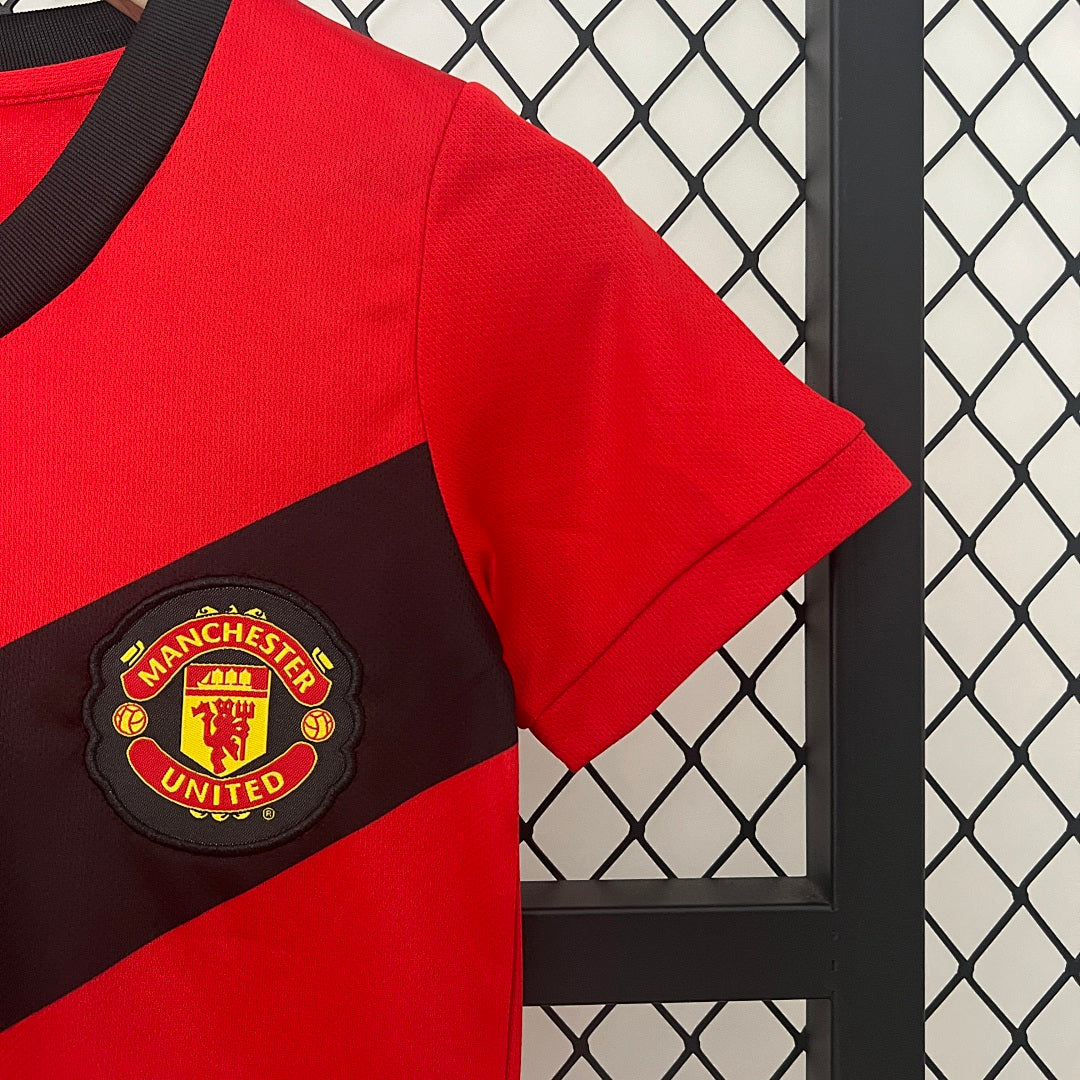 Kit Manchester United Principal Criança 09/10