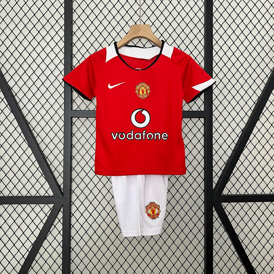 Kit Manchester United Principal Criança 05/06