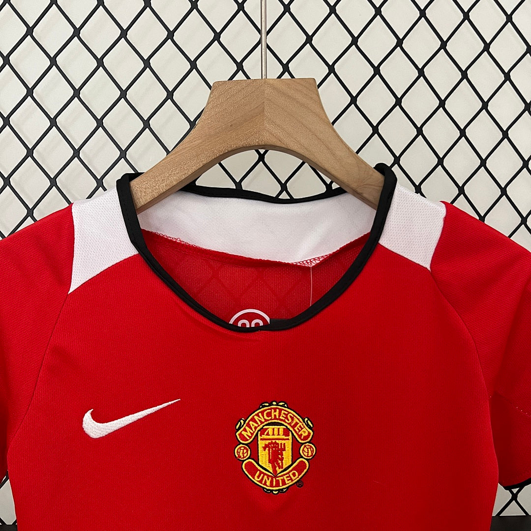 Kit Manchester United Principal Criança 05/06