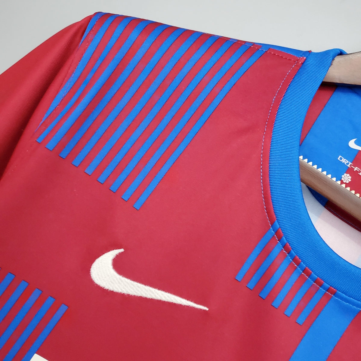 Camisola Barcelona Principal 21/22 Retro