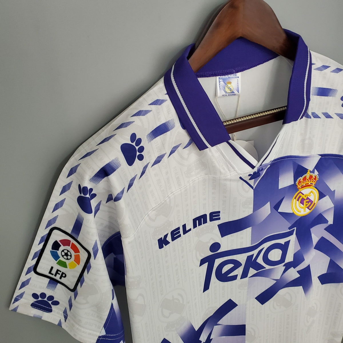 Camisola Real Madrid Terceira 96/97 Retro