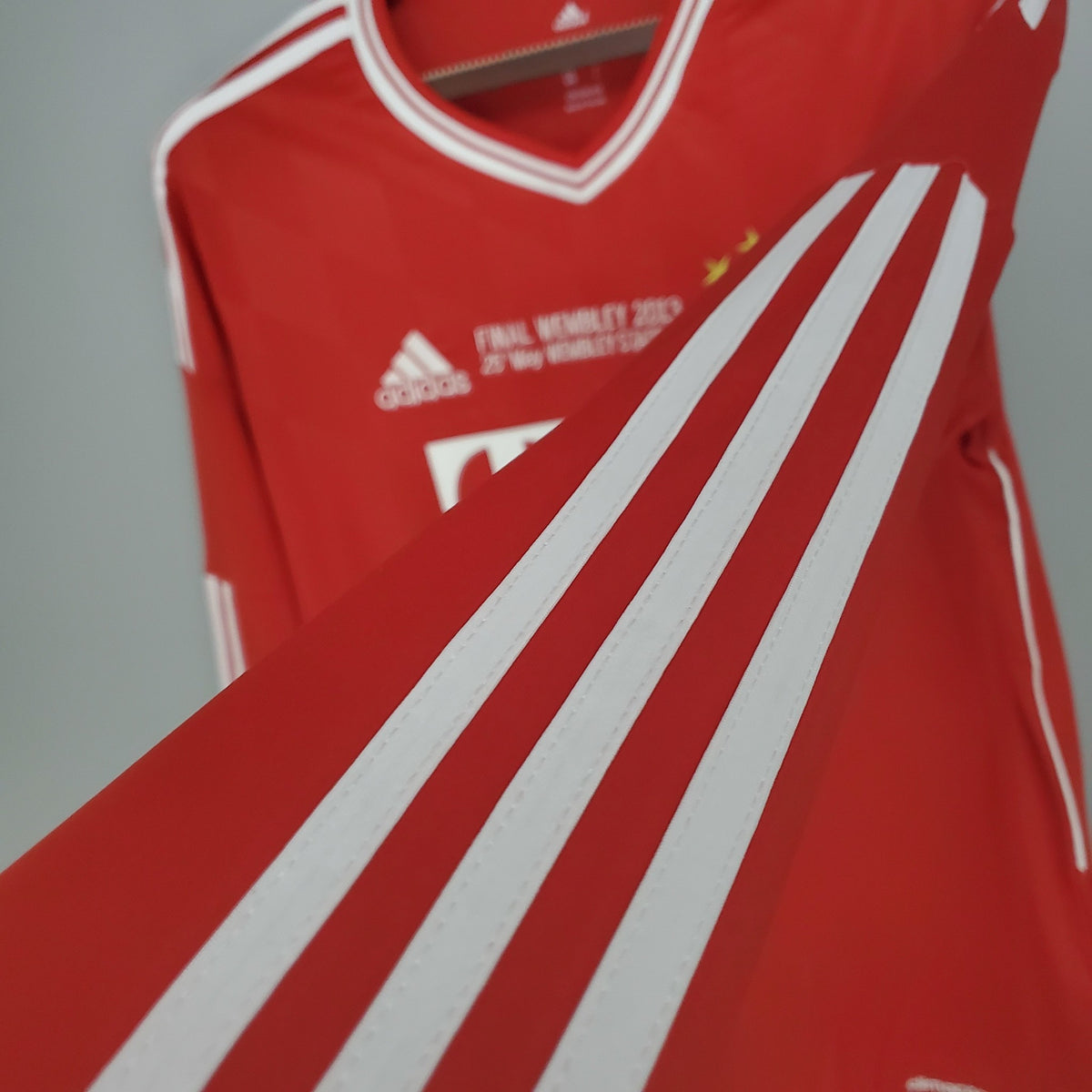 Camisola Bayern Munique Principal Edição Especial Liga dos Campeões 13/14 Retro - Manga Comprida
