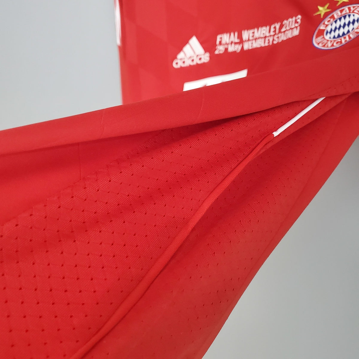 Camisola Bayern Munique Principal Edição Especial Liga dos Campeões 13/14 Retro - Manga Comprida