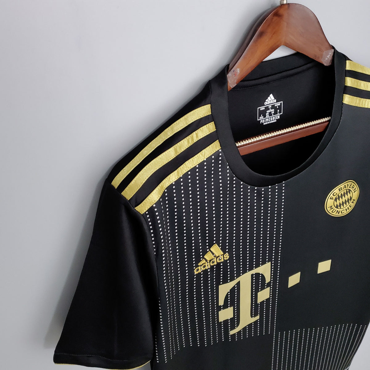 Camisola Bayern Munique Alternativa 21/22 Retro