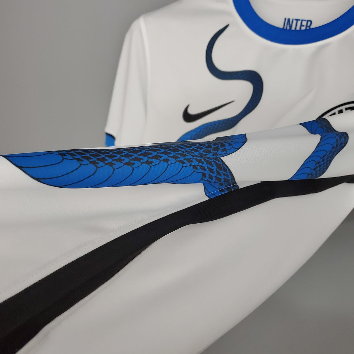 Camisola Inter de Milão Alternativa 21/22 Retro