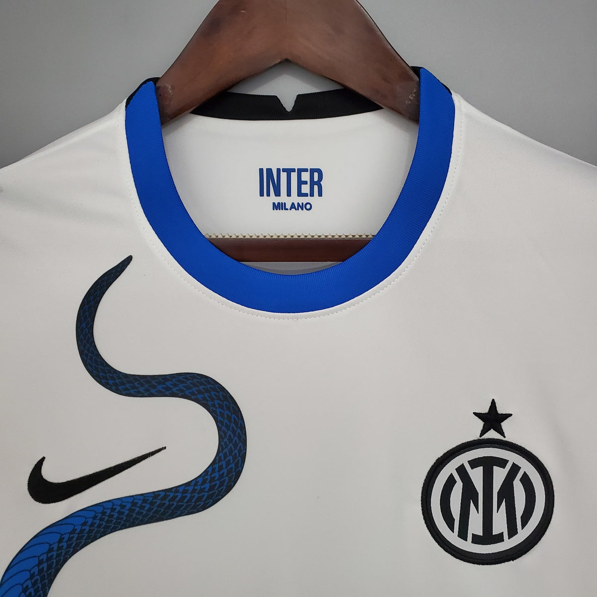 Camisola Inter de Milão Alternativa 21/22 Retro