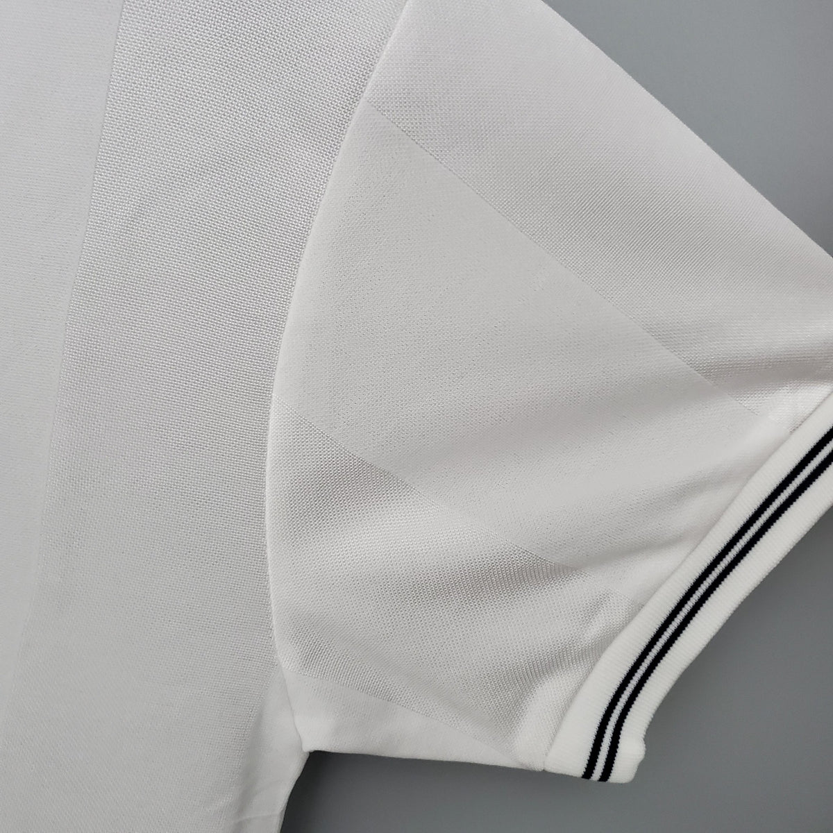 Camisola Tottenham Hotspur Principal 83/84 Retro