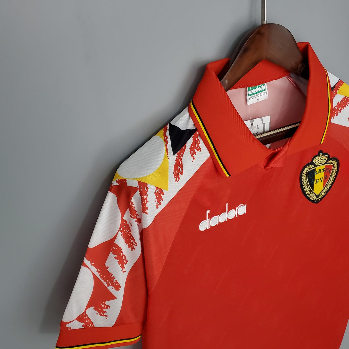 Camisola Bélgica Principal 95/96 Retro