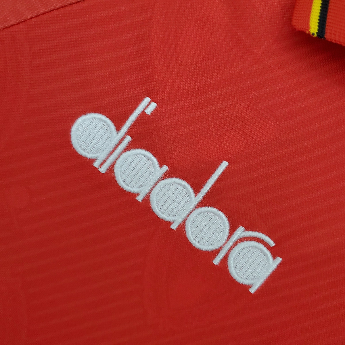 Camisola Bélgica Principal 95/96 Retro