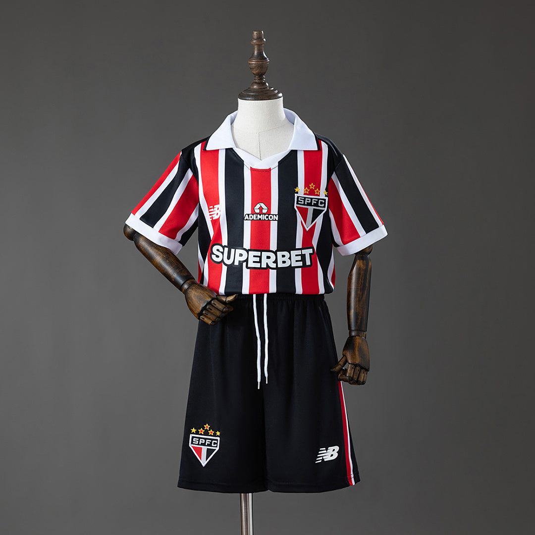 Kit São Paulo Alternativa Criança 26/27