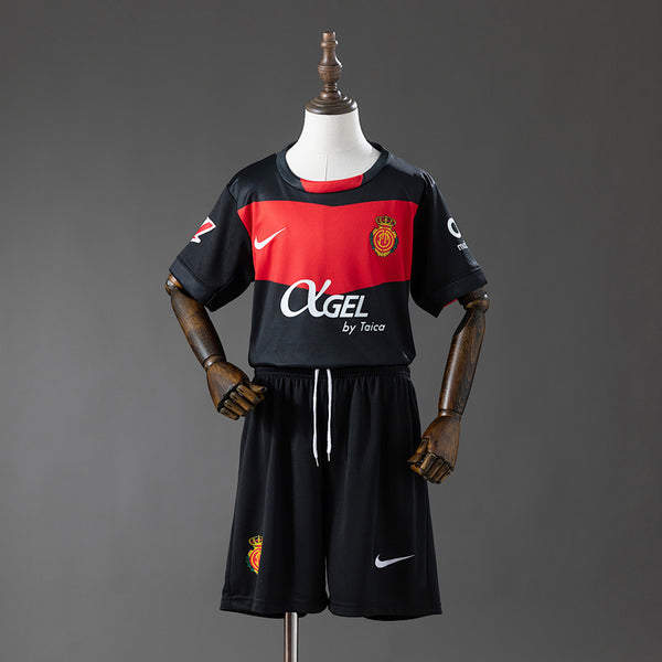 Kit Mallorca Terceira Criança 25/26