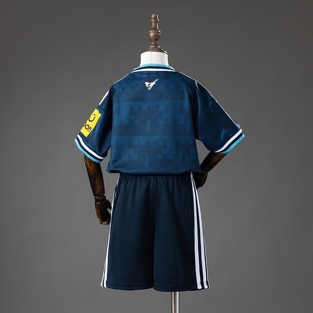Kit Newcastle United Alternativa Criança 26/27