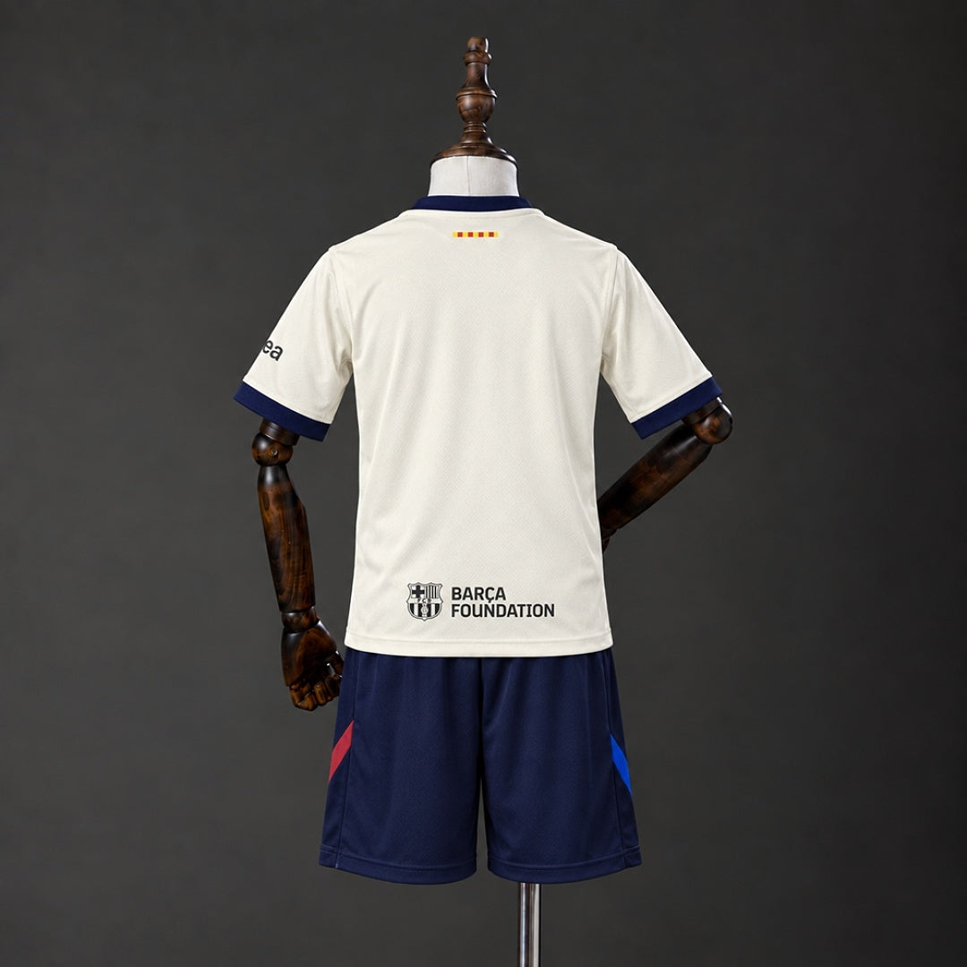 Kit Barcelona Quarta Criança 26/27