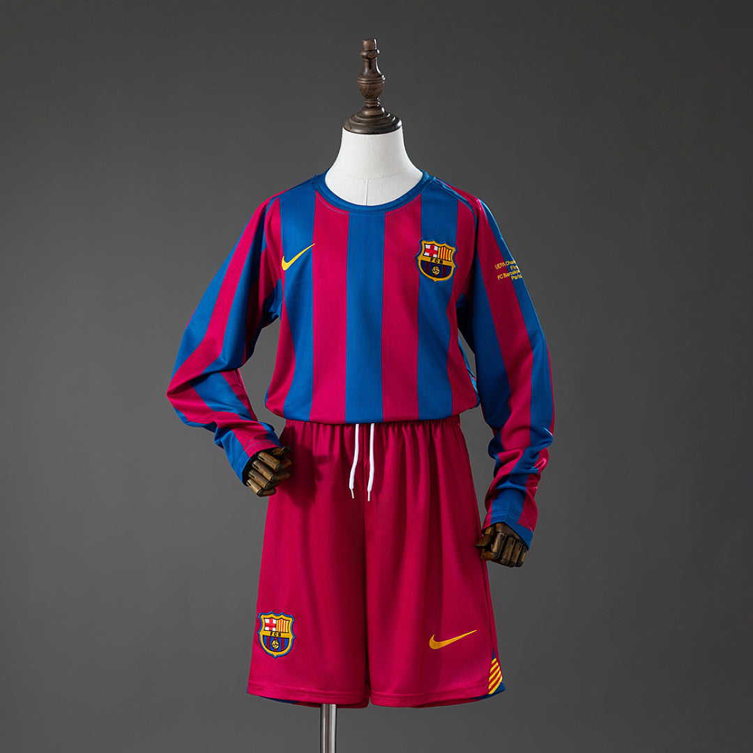 Kit Barcelona Principal Criança 05/06 (Champions) - Manga Comprida