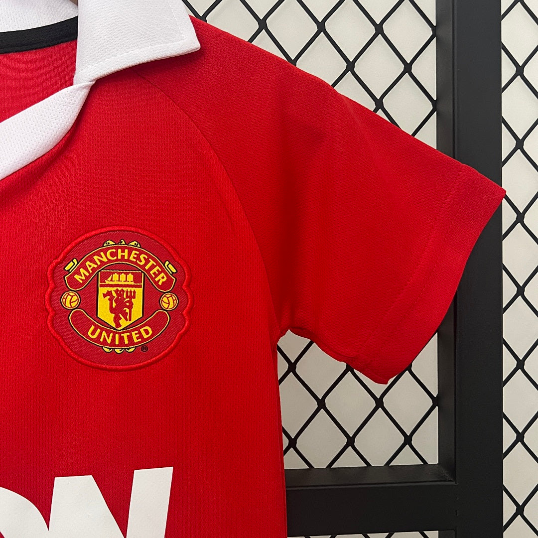Kit Manchester United Principal Criança 10/11