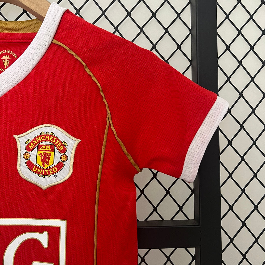 Kit Manchester United Principal Criança 06/07