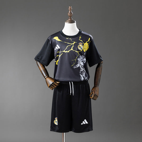 Kit Real Madrid Avengers Pré-Jogo Preto Criança 25/26