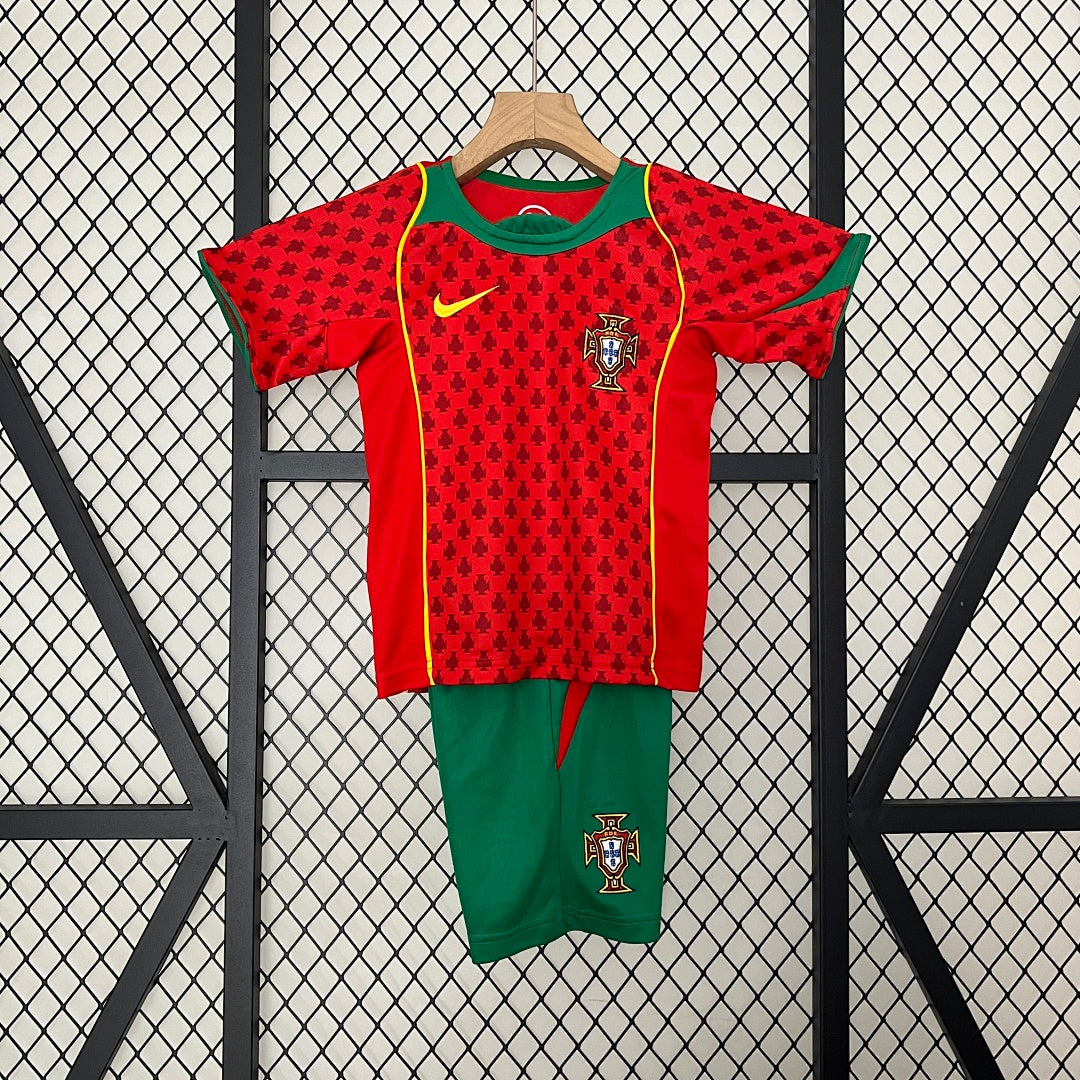 Kit Portugal Principal Criança 2004