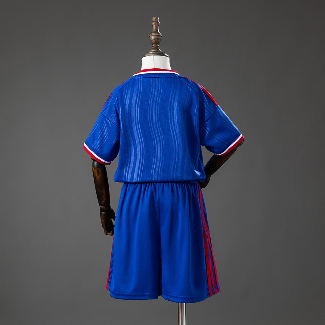 Kit Manchester United Alternativa Criança 26/27