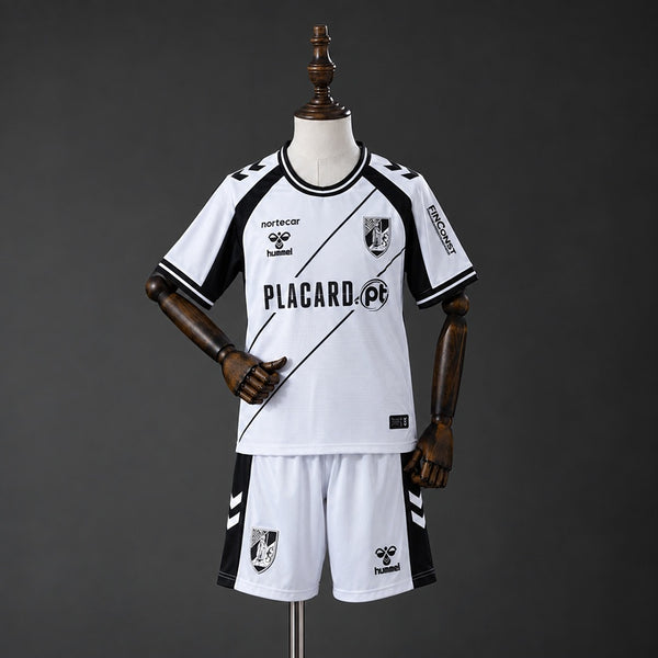Kit Vitória de Guimarães Principal Criança 26/27